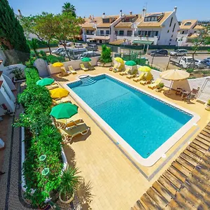 apartamentos-solar-do-sol.hotelaalgarve.com/